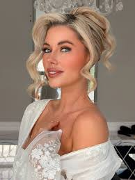 Samantha Singh Makeup and Hair Artist